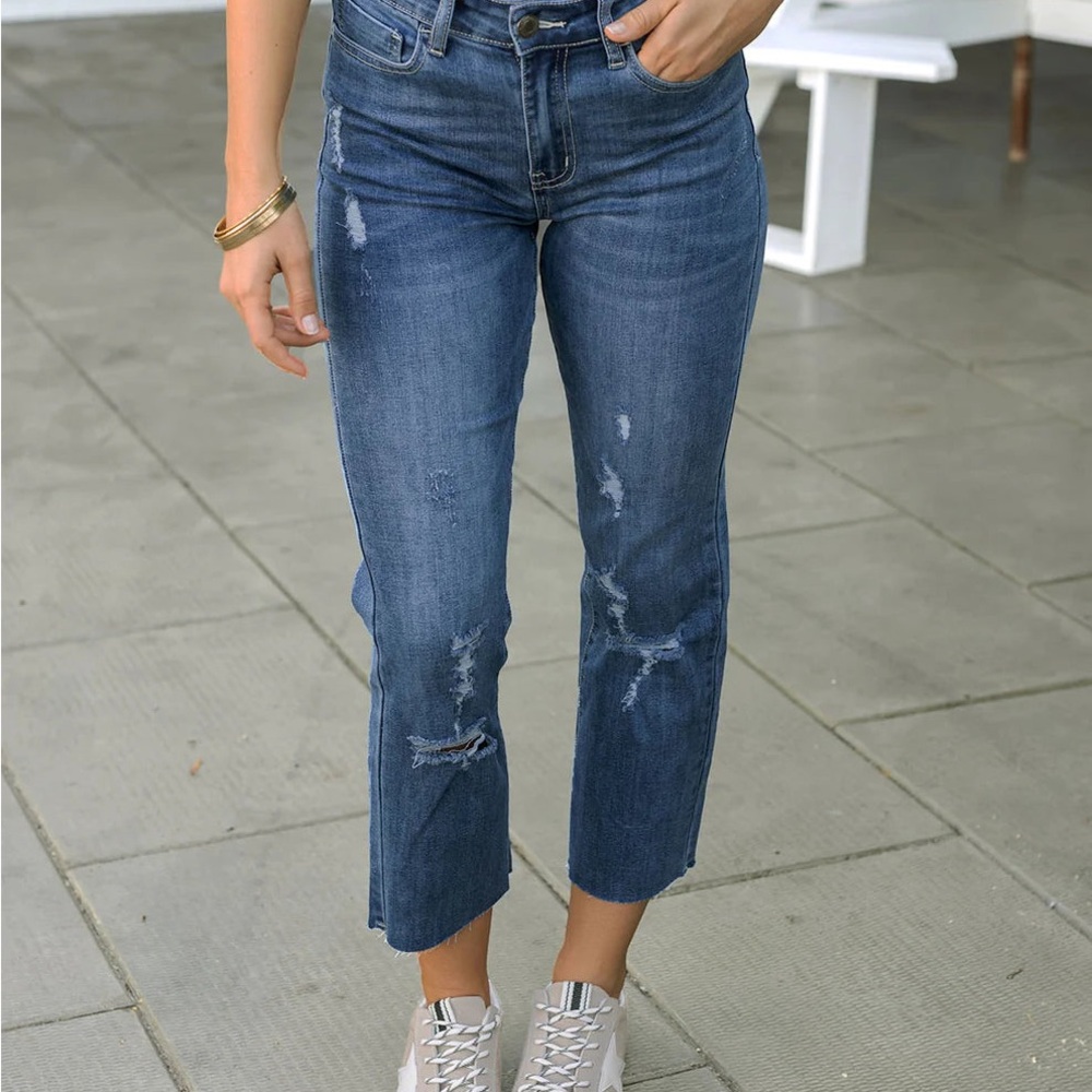 Grace & Lace Mel’s Fave Straight Leg Cropped Denim EUC